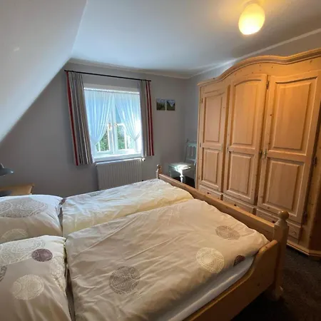 Haus-margarete-ferienwohnung-2 *